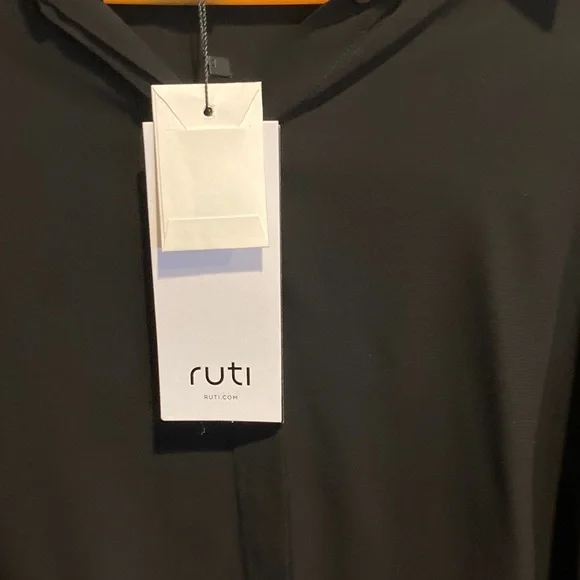 Reimagined Classic Blouse by Ruti - Picture 8 of 10